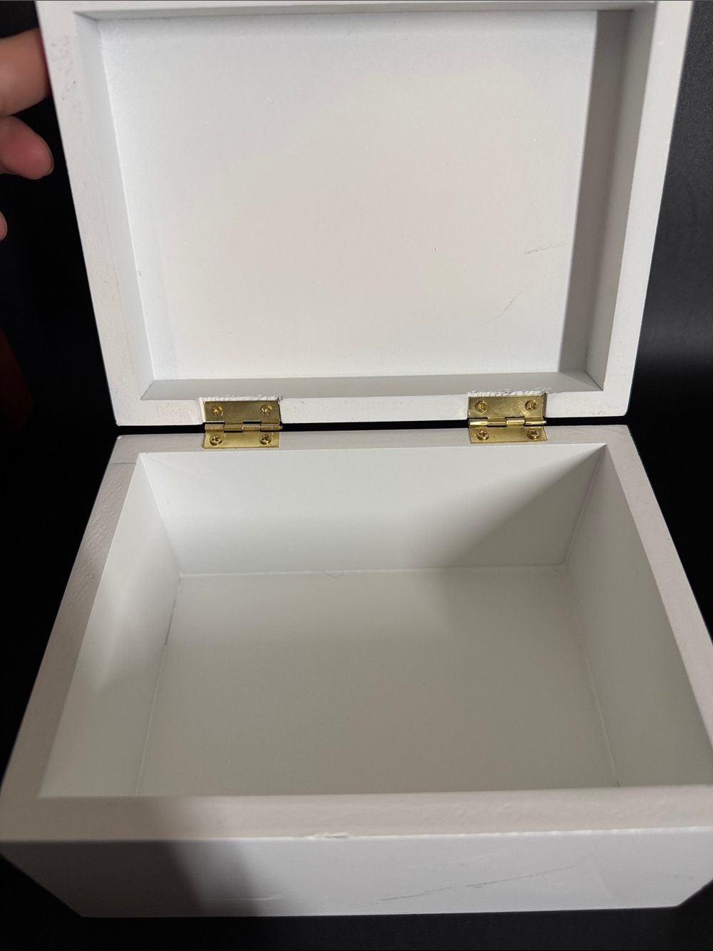 Luxury White Box with Gold Bow Accent - Picture 4 of 7